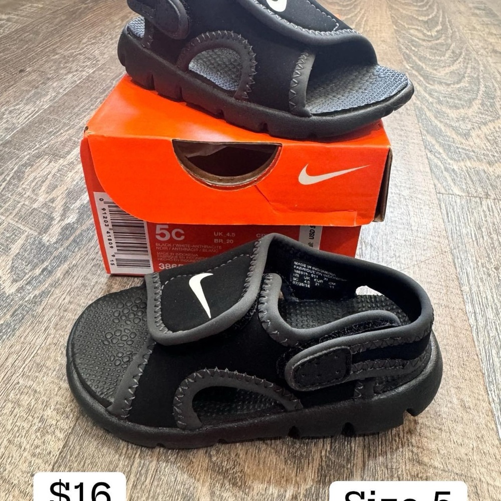 Nike Black Toddler Sandals